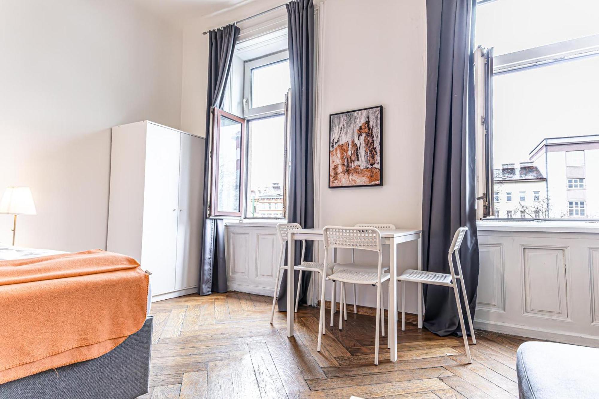 Gorgeous 1Br Apt Near Akh Hospital Viena Exterior foto